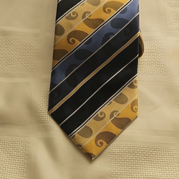 Boulevard Club Men Stripped Tie Yellow/ Navy Blue - Picture 9 of 16